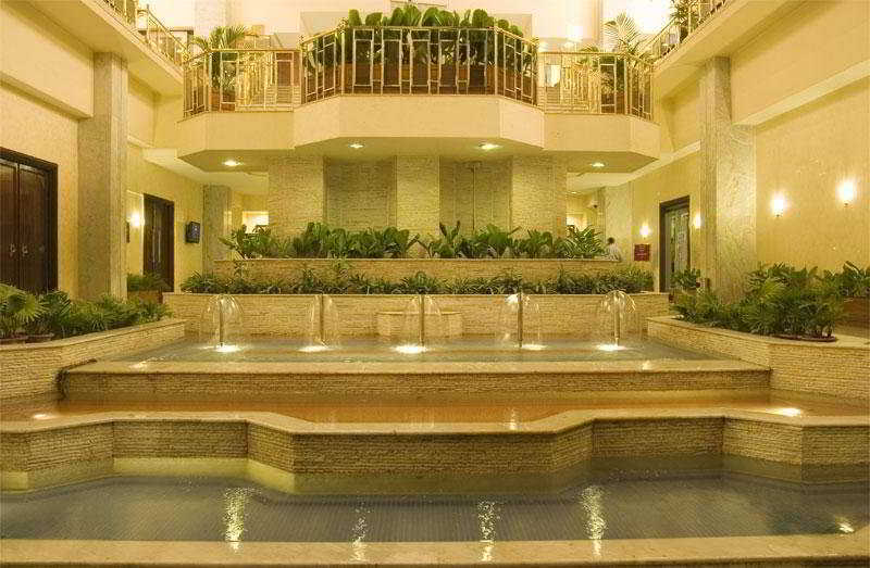 Le Meridien Bangalore Exterior foto